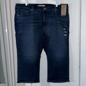 NWT Levi’s 311 Shaping Capris - size 22W